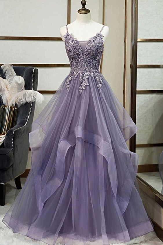 Beautiful Spaghetti Straps Lace Appliques Long Prom Dresses Evening Dresses
