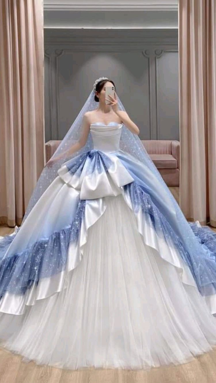 Chic Ball Gown, Tulle Prom Dress - VelvetHem