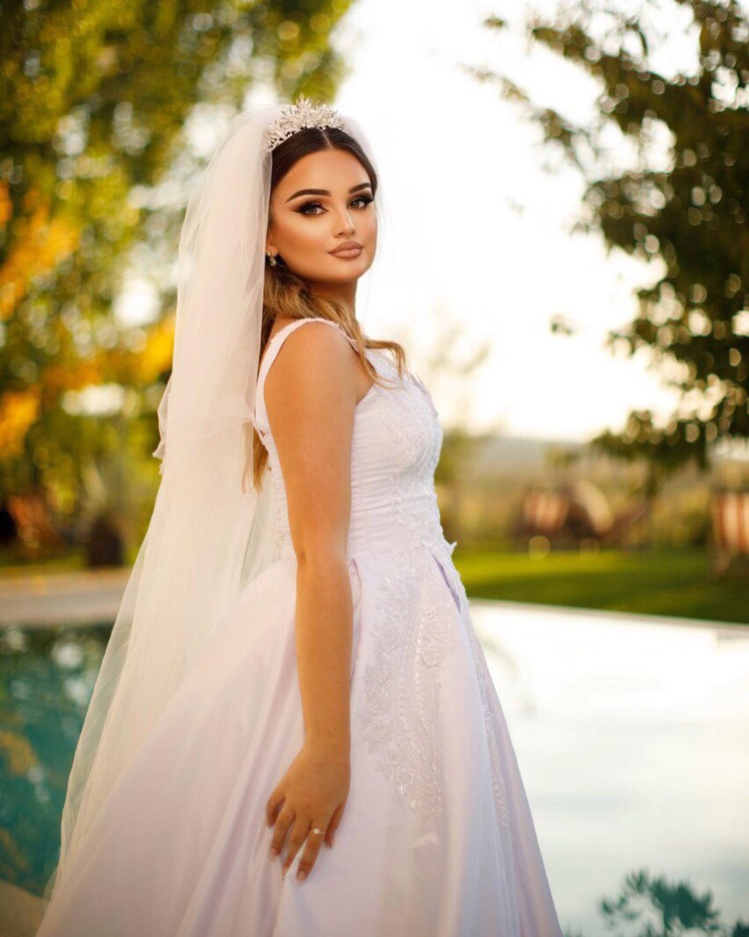 Trendy Floor-Length Sweetheart Spaghetti Strap Sleeveless A-Line Satin Wedding Gown with Beaded Details (ZD17496)
