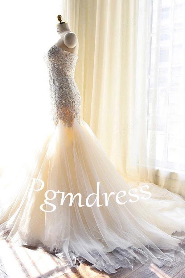 Tulle Mermaid Gorgeous Lace-Appliques Sweetheart Wedding Dress (ZD15420)