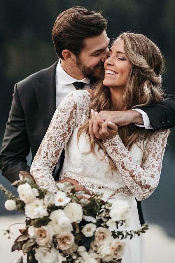 Two Piece Round Neck Lace Top Iovry Chiffon Dress with Long Sleeves (ZD16364)