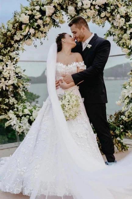 Vintage A-Line Lace Off-The-Shoulder Sleeveless White Wedding Dresses With Appliques (ZD16634)