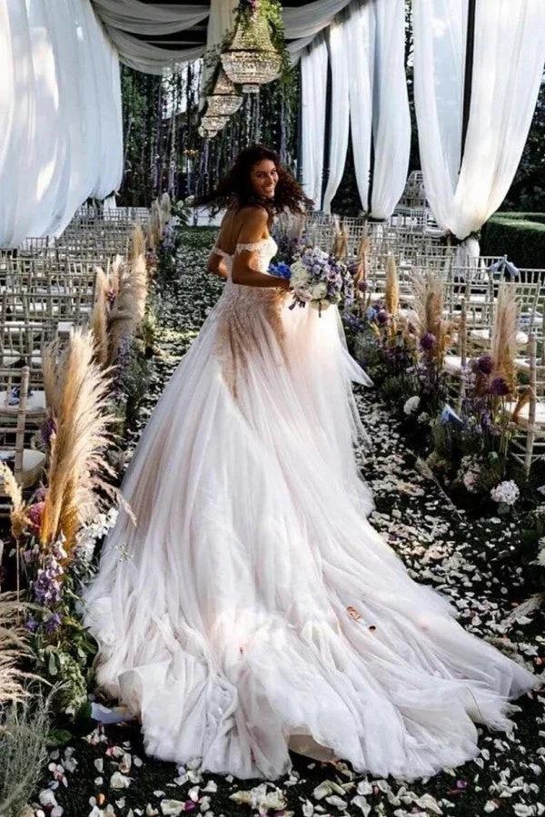 Vintage Long A-line Off-the-shoulder Lace Tulle Wedding Dress (ZD14359)