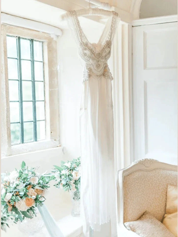 Wedding Dresses Modest Deep V-neck  Beach Open Back Bridal Gowns (ZD16253)